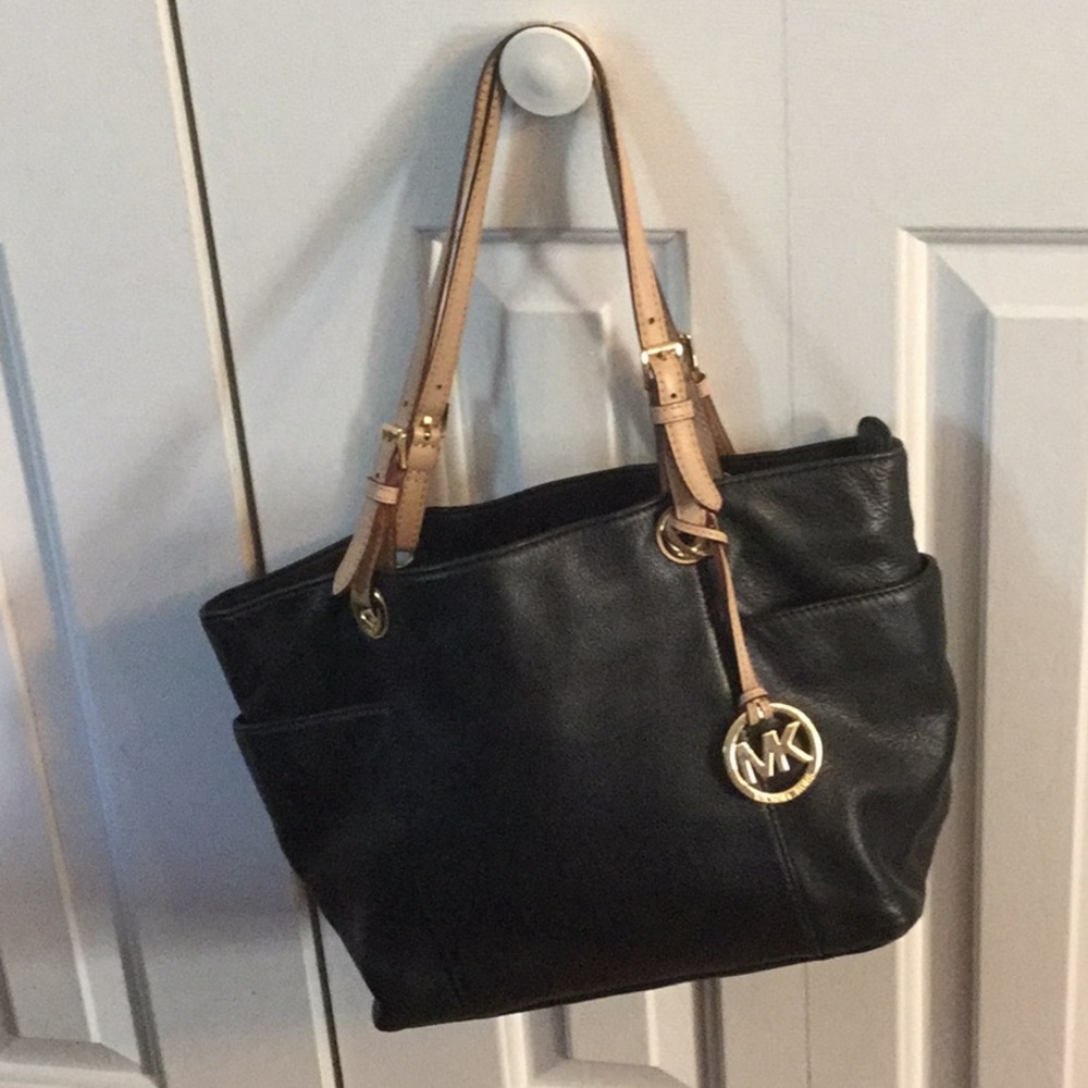 Michael Kors Jet Set Tote